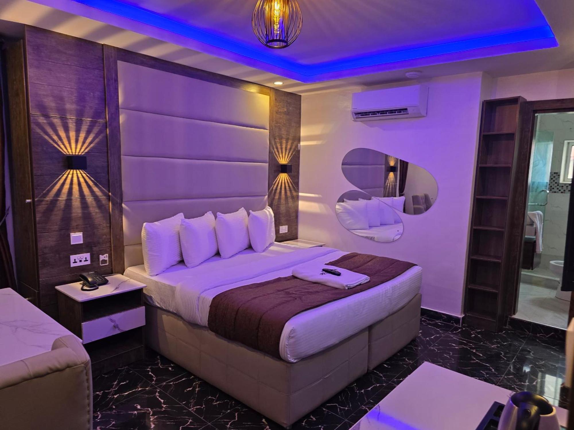 Hotel Presken Kuramo Waters à Lagos Extérieur photo