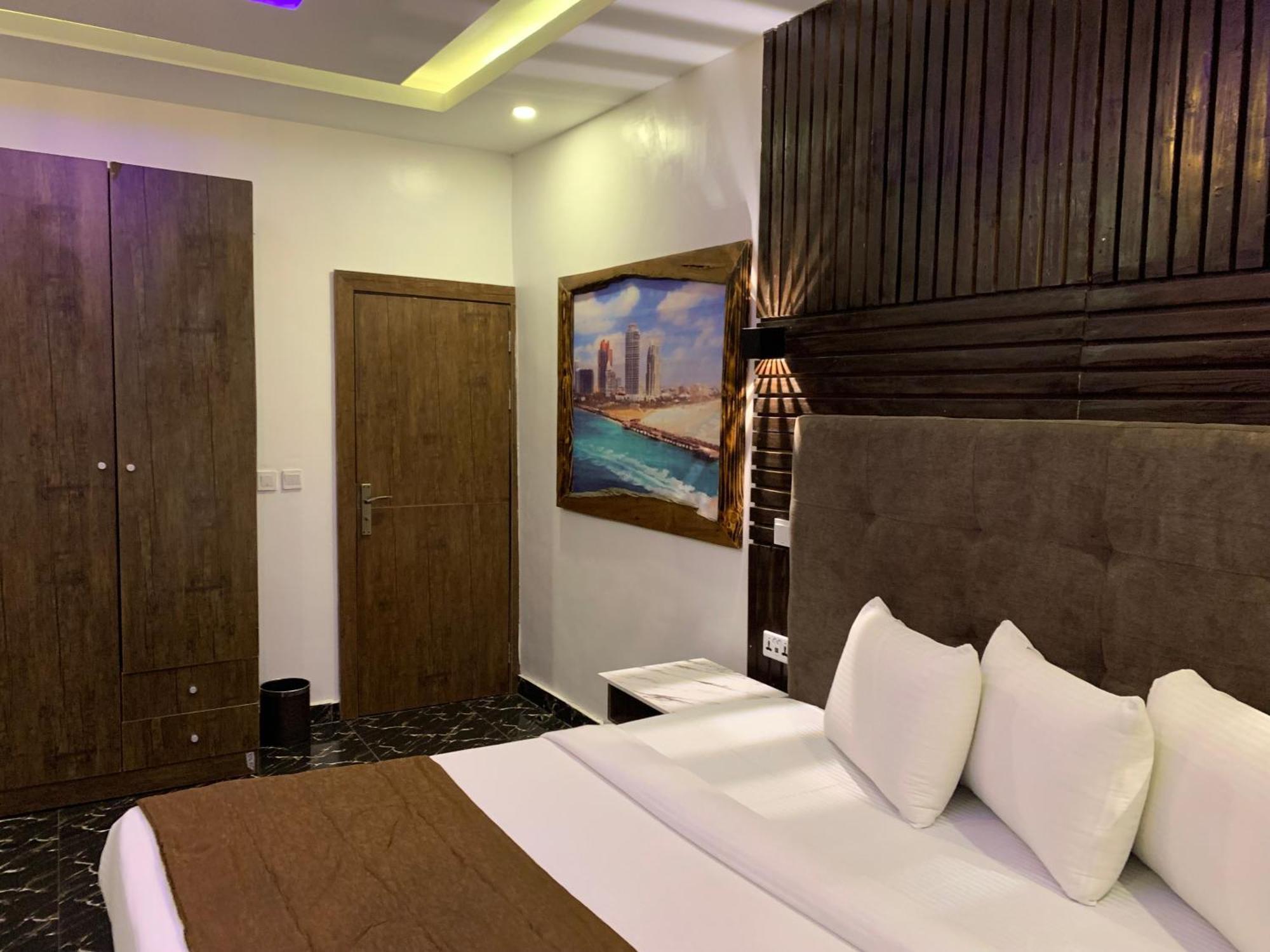 Hotel Presken Kuramo Waters à Lagos Extérieur photo