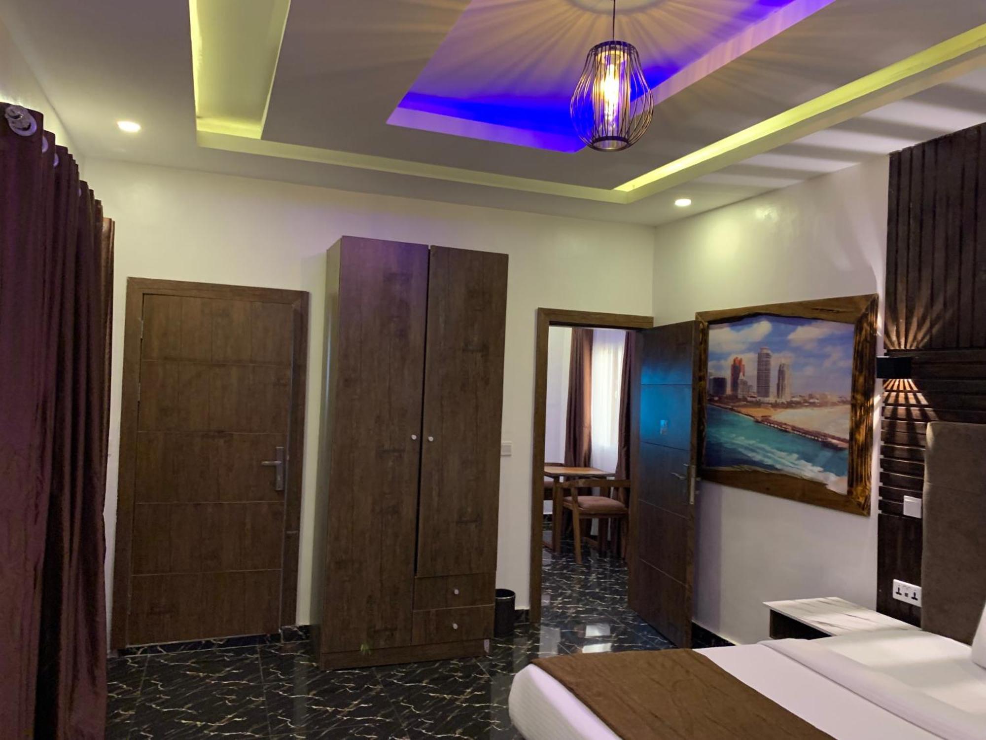 Hotel Presken Kuramo Waters à Lagos Extérieur photo